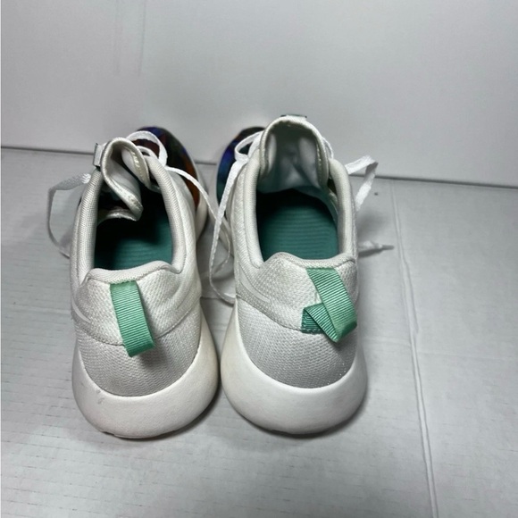 Men’s Nike Roshe One Print 'Sail Menta' Tie Dye MultiColor Rainbow Sz 9 - Picture 2 of 8